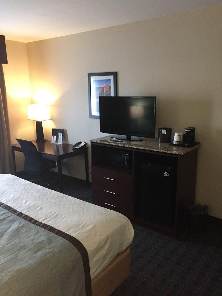 Western Gateway & -