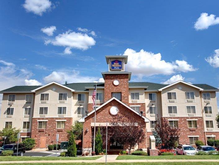 Western Gateway & - 3* Aurora